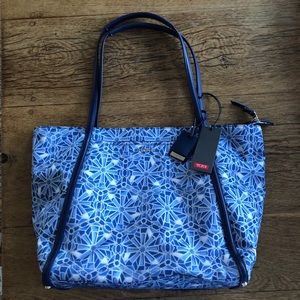 Tumi Q tote